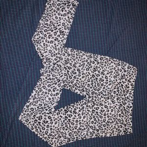 ⚡️5/$20-Miley Cyrus leggings⚡️